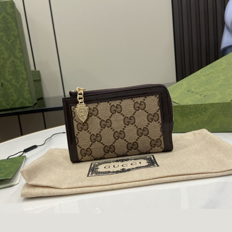 G*u*i wallets & purse